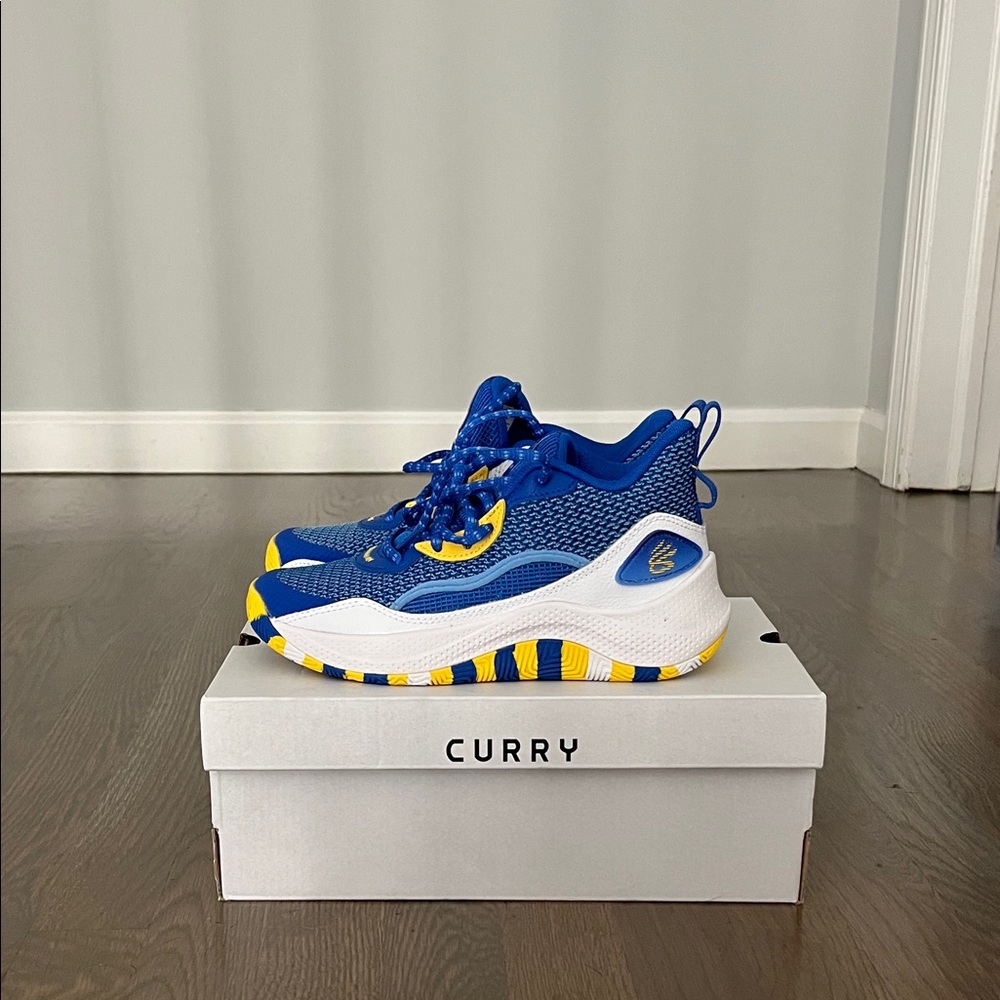 Curry boys sneakers